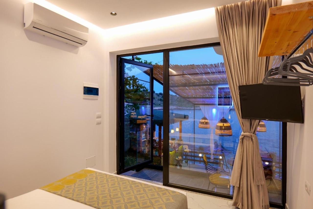 Siro Kerma Private * Sarande